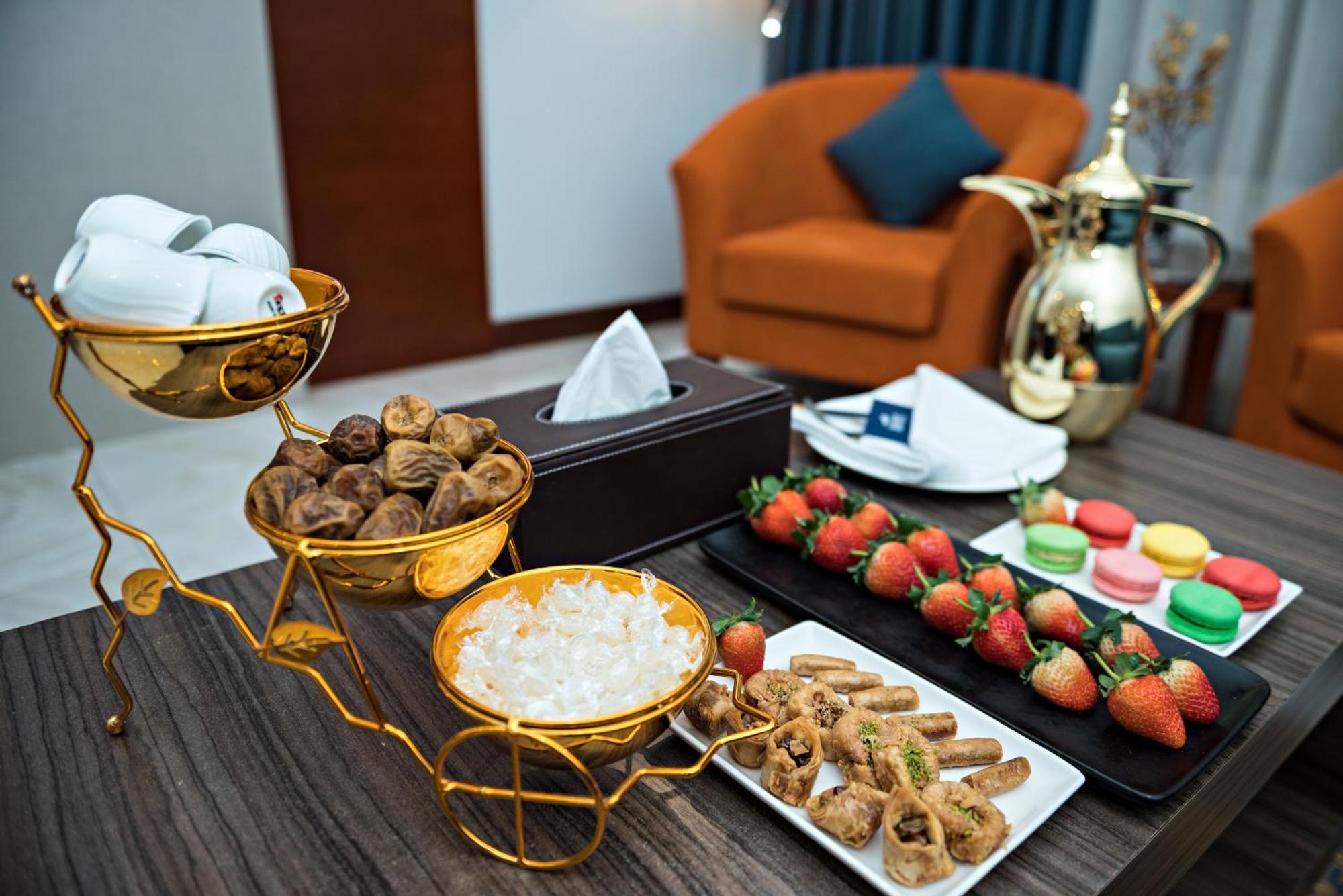 ג'דה Jiwar Almasi Hotel מראה חיצוני תמונה