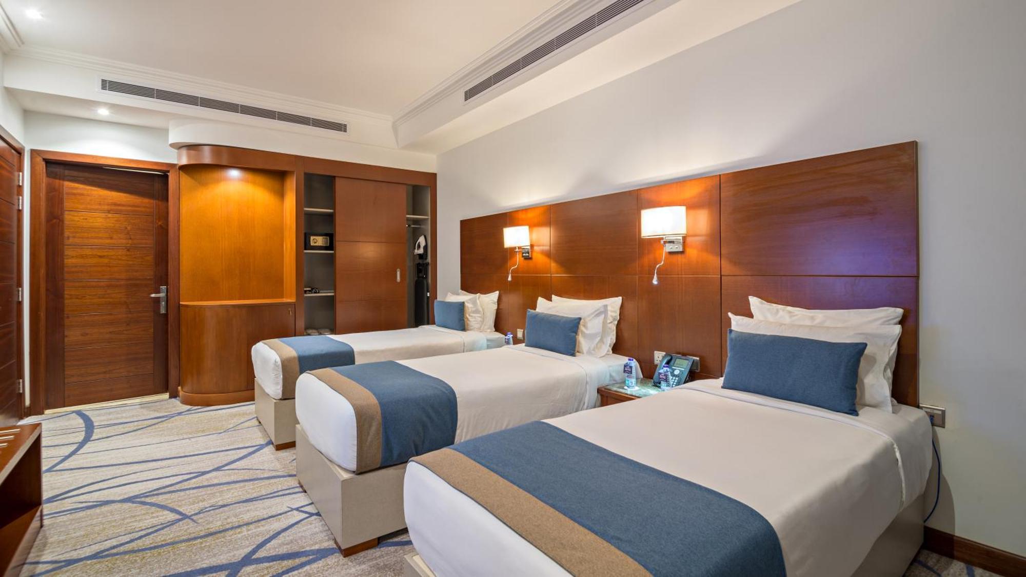 ג'דה Jiwar Almasi Hotel מראה חיצוני תמונה