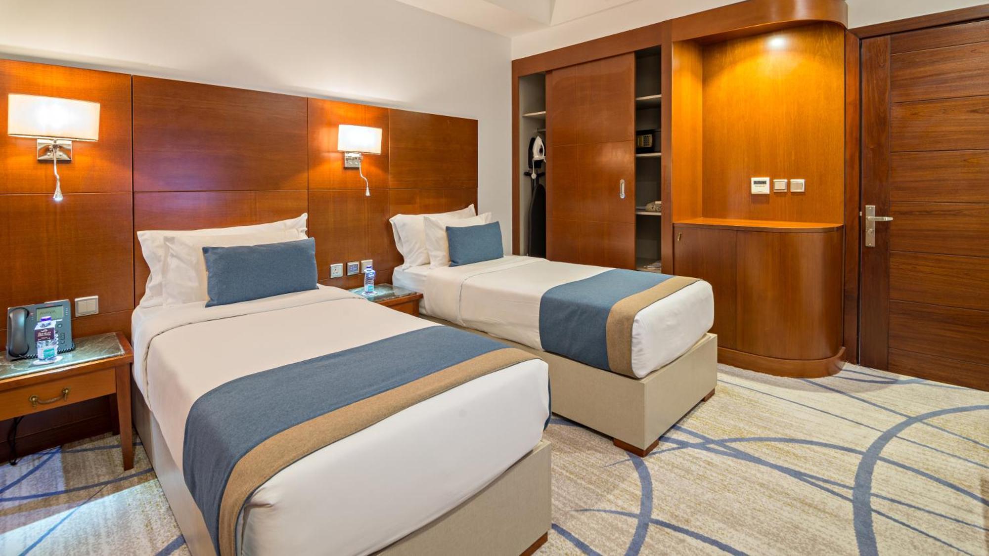 ג'דה Jiwar Almasi Hotel מראה חיצוני תמונה